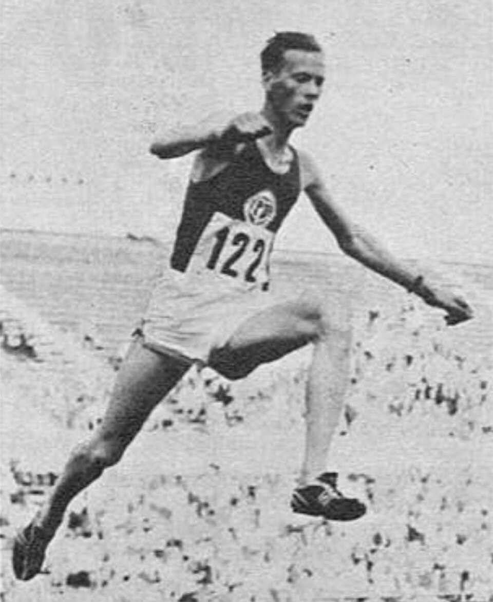 Pentti KARVONEN
